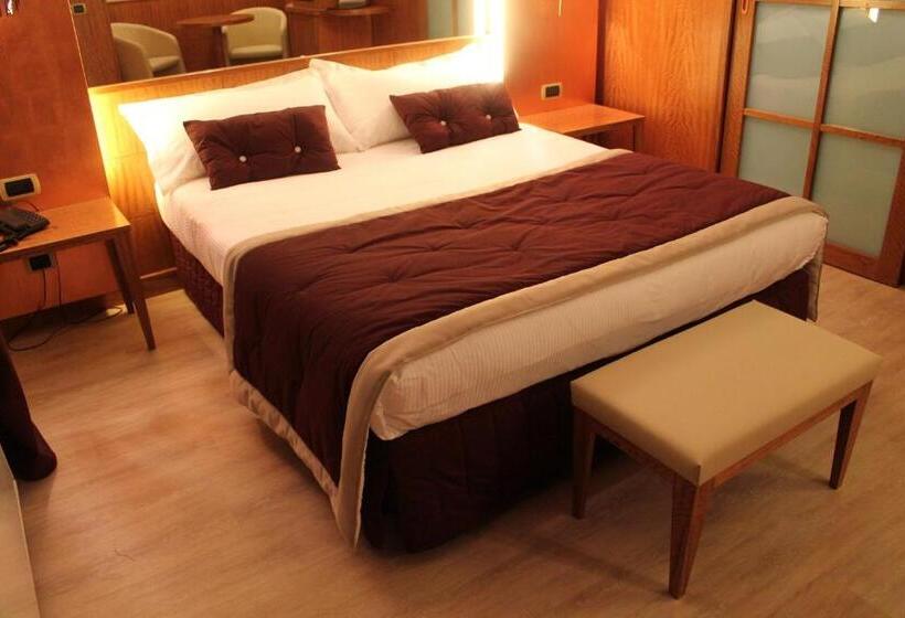 اتاق استاندارد, Motel Futura
