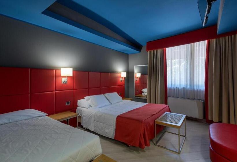 اتاق استاندارد سه نفره, Motel Futura