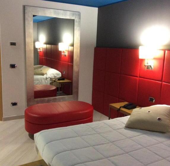 اتاق استاندارد سه نفره, Motel Futura