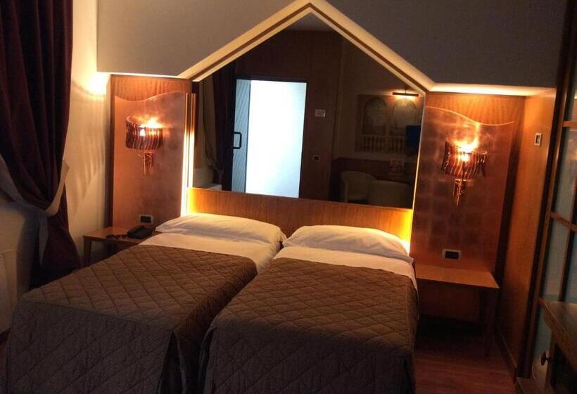 اتاق استاندارد, Motel Futura