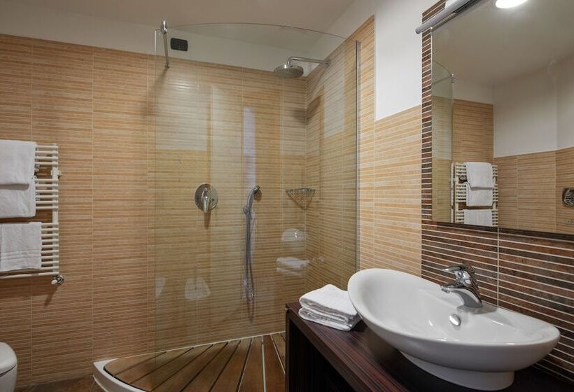 اتاق استاندارد, Motel Futura