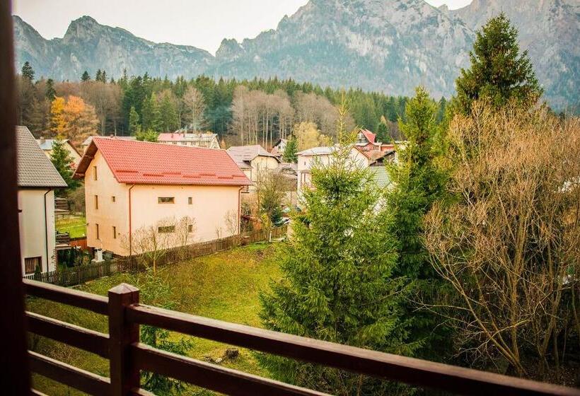 سوییت با چشم‌انداز کوه, Casa Maia