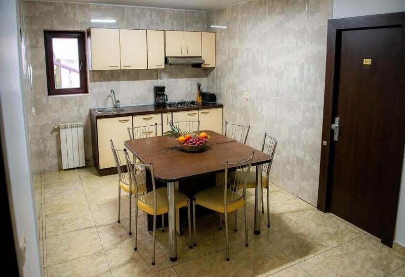 آپارتمان 2 خوابه, Casa Maia