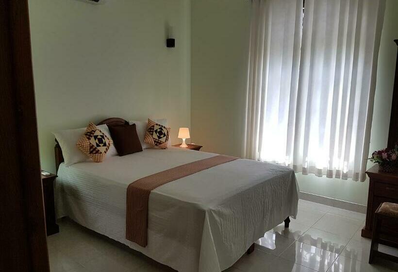 اتاق استاندارد با چشم‌انداز دریا, Sri Lagoon Villa