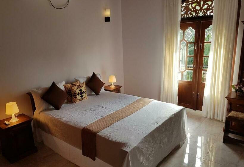 اتاق استاندارد با بالکن, Sri Lagoon Villa