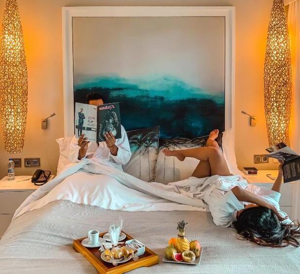 سوئیت جونیور با چشم‌انداز باغ, Anahita Golf & Spa Resort