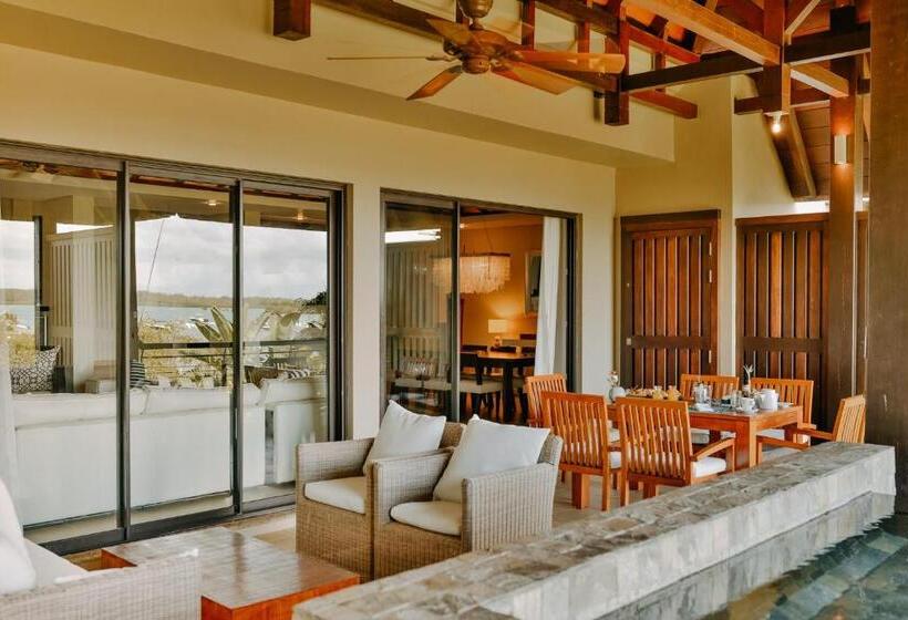 سوییت پرستیژ, Anahita Golf & Spa Resort