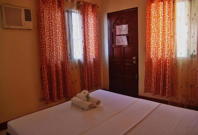 بانگلوی سوپریور, Blue Corals Beach Resort