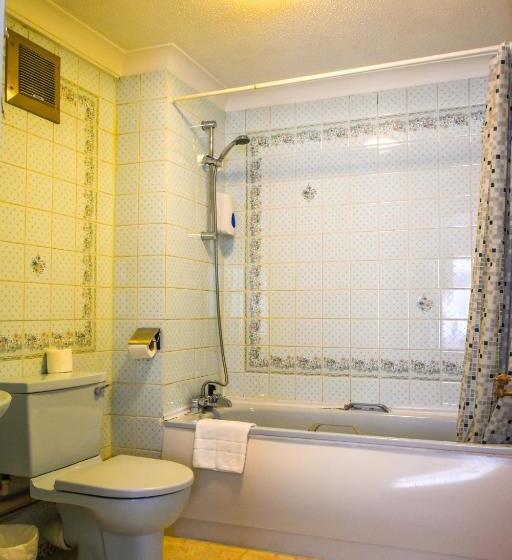 اتاق لوکس, Gatwick Castle B&b