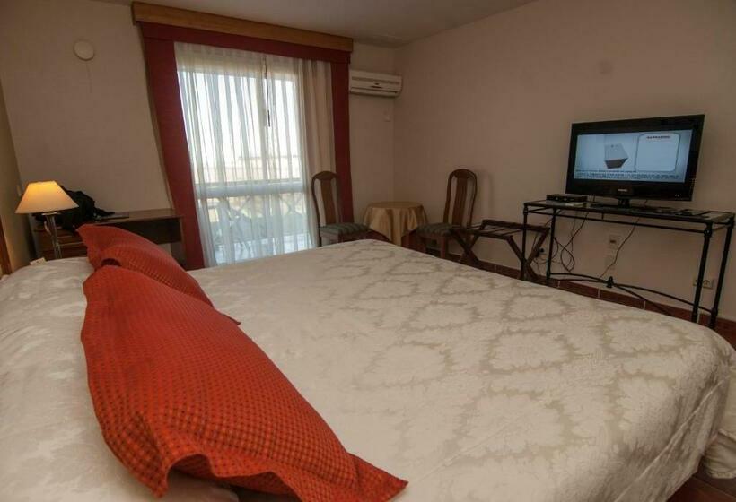 اتاق استاندارد با تخت بزرگ, Los Naranjos Resort & Spa Termal