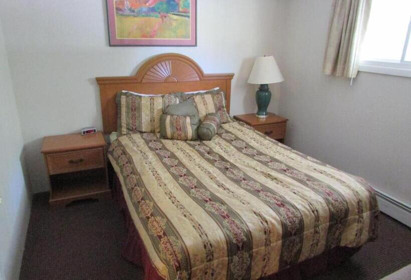 آپارتمان 2 خوابه, The Lake George Inn