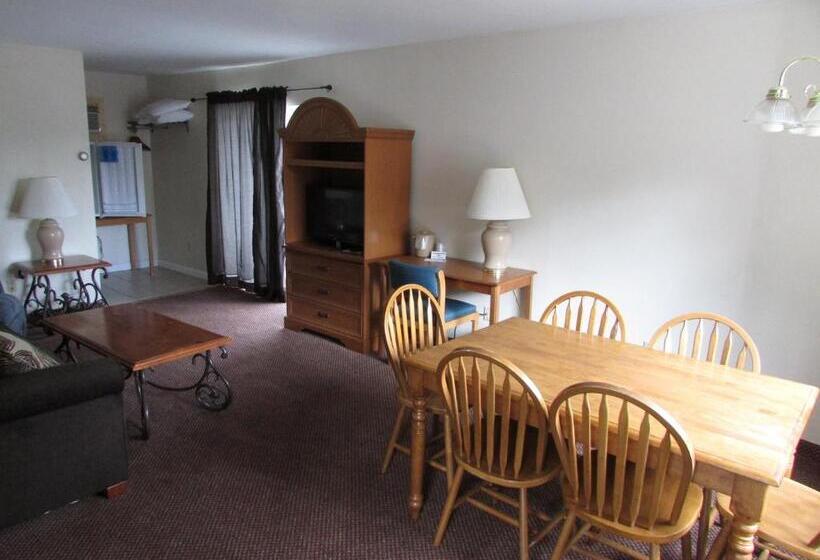 سوییت, The Lake George Inn