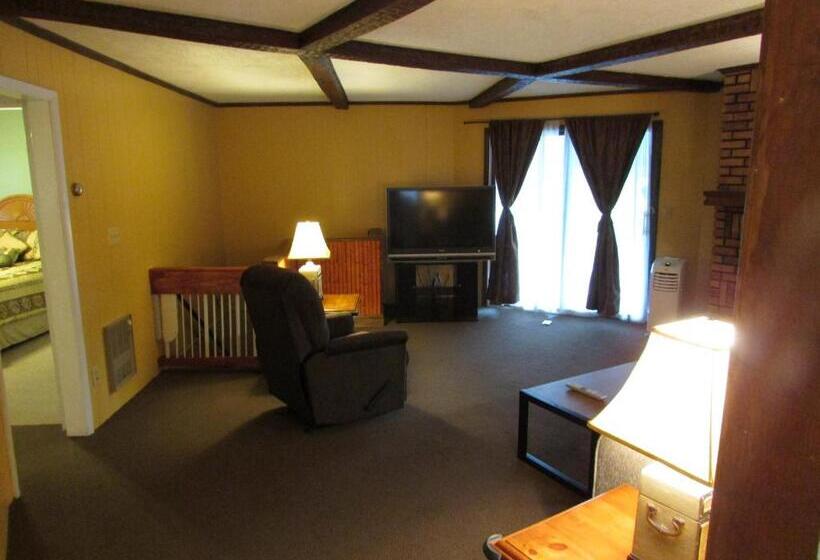 آپارتمان 2 خوابه, The Lake George Inn