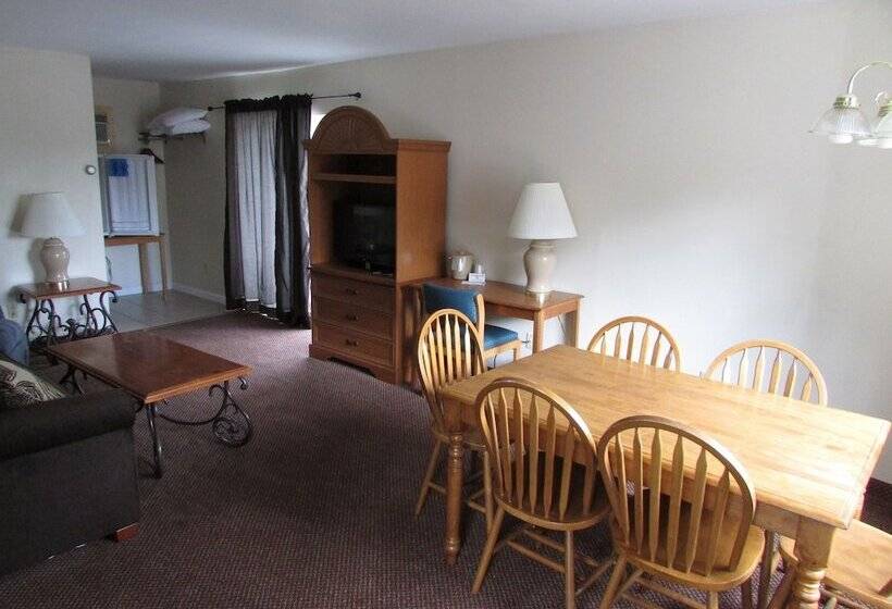سوییت, The Lake George Inn