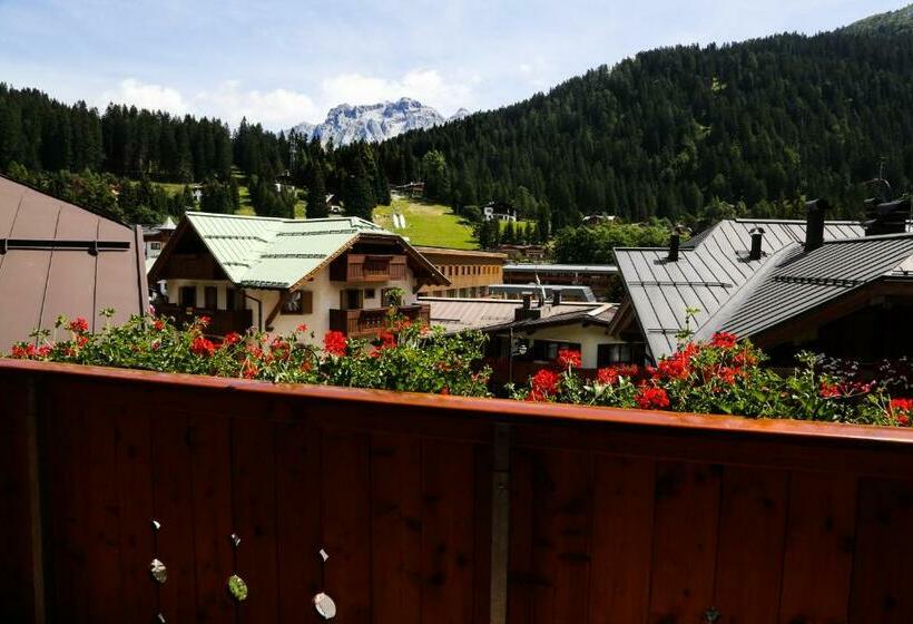 Klassisches Zimmer, Dolomiti Hotel Cozzio