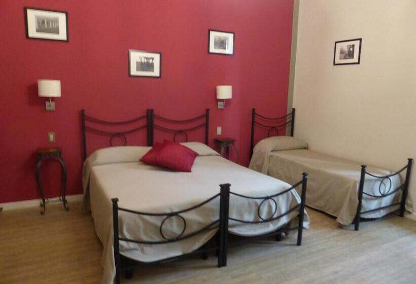 غرفة قياسية ثلاثية, B&b Leopoldo And Apartements