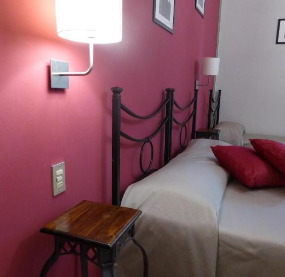 اتاق استاندارد سه نفره, B&b Leopoldo