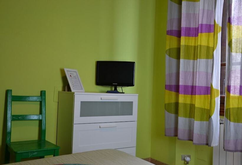 Chambre Standard, B&b Leopoldo And Apartements