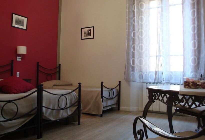 اتاق استاندارد سه نفره, B&b Leopoldo