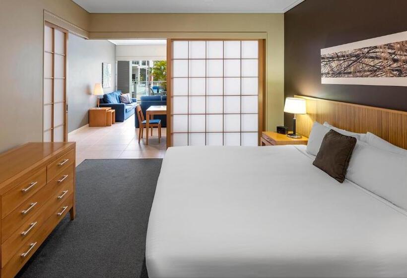 3 Bedroom Apartment Pool View, Oaks Hervey Bay Resort And Spa