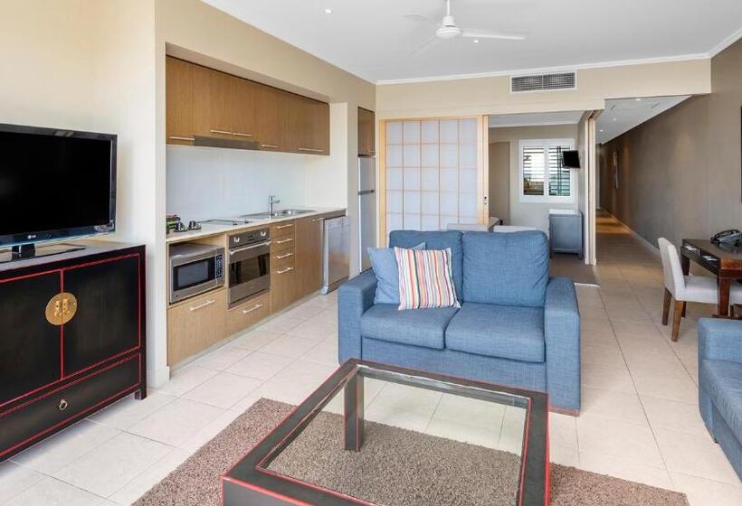 3 Bedroom Premium Apartment, Oaks Hervey Bay Resort And Spa
