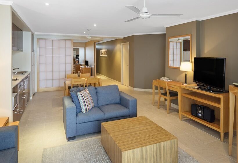 2 Bedroom Apartment Pool View, Oaks Hervey Bay Resort And Spa