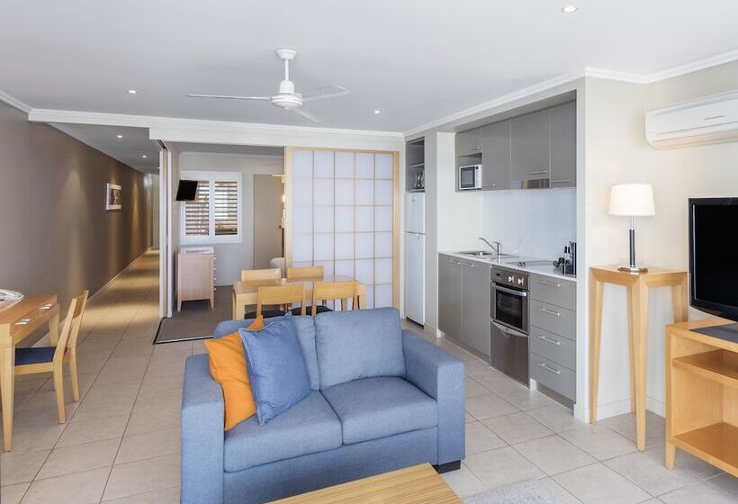 2 Bedroom Apartment Pool View, Oaks Hervey Bay Resort And Spa