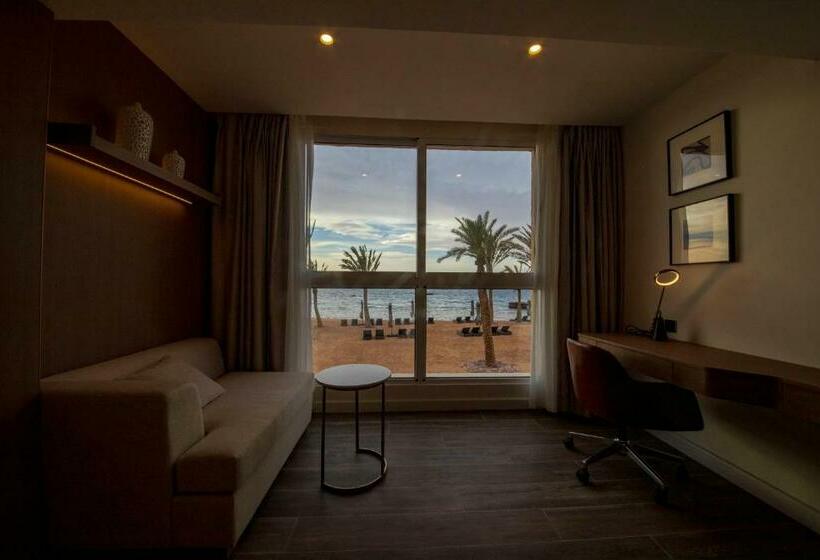 اتاق لوکس با چشم‌انداز دریا, Luxotel Aqaba Beach Resort & Spa Only 15 Years Plus