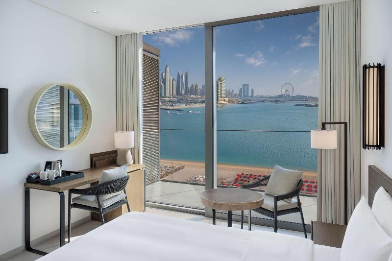 اتاق پرمیوم با چشم‌انداز دریا, Radisson Beach Resort Palm Jumeirah Dubai