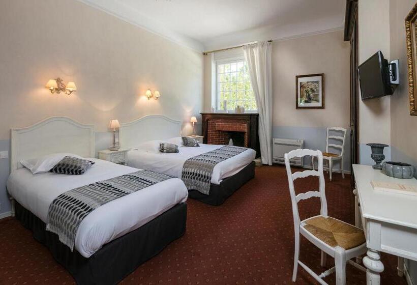 اتاق استاندارد سه نفره, Demeures Et Châteaux Hôtel L Hermitage