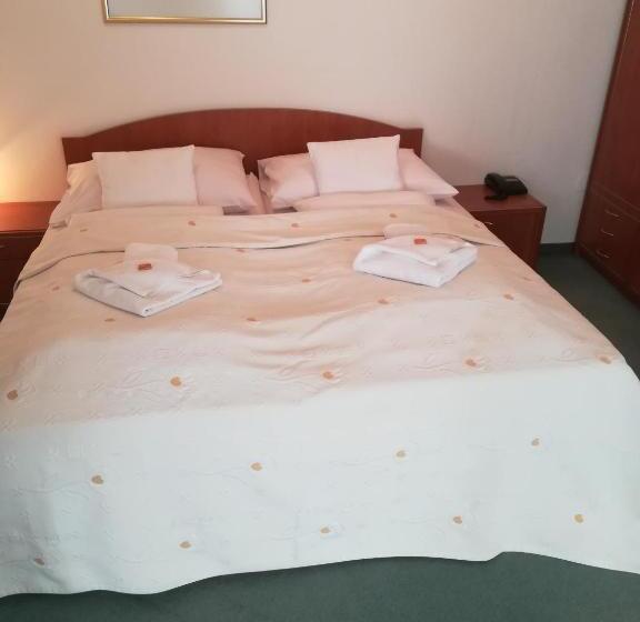 Apartamento 1 Dormitorio, Margit