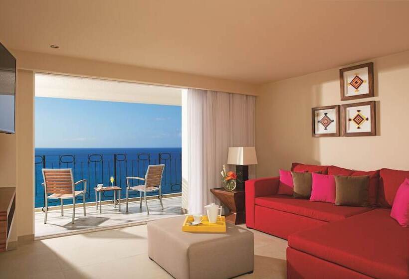 ビュー有りのデラックスジュニアスイート, Sunscape Residence Tower