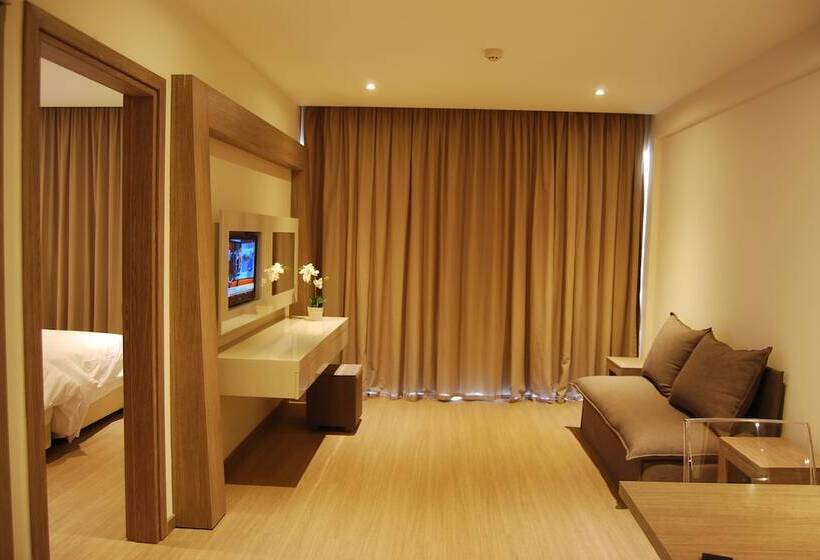 سوییت, Melpo Antia Hotel & Suites