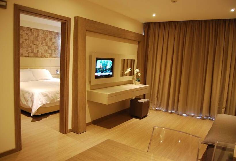 سوییت, Melpo Antia Hotel & Suites
