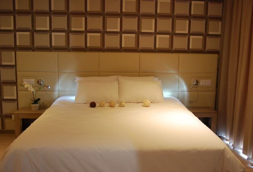 سوییت, Melpo Antia Hotel & Suites