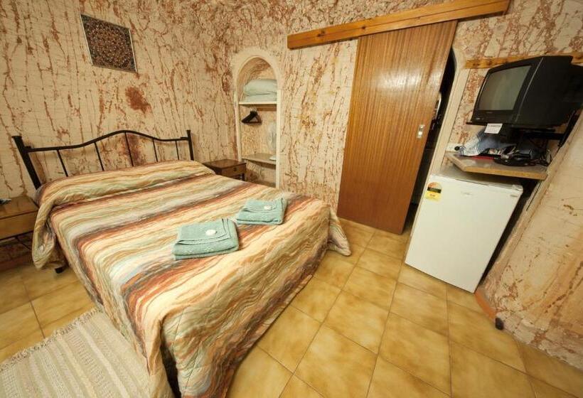 Standard Room, Radeka Downunder Underground Motel