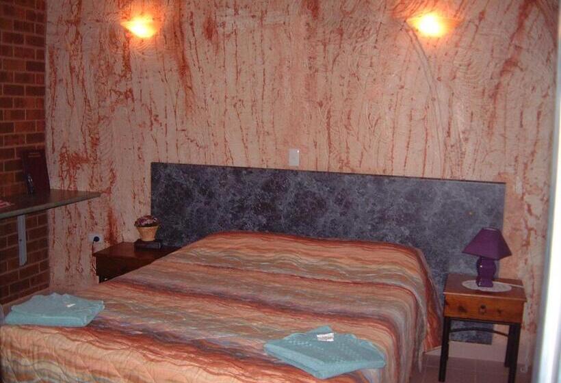 اتاق استاندارد, Radeka Downunder Underground Motel