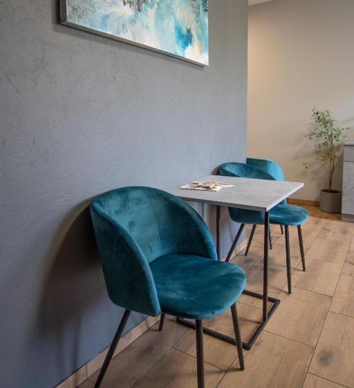 اتاق استاندارد چهار تخته, Verslo Klasė Easy To Stay