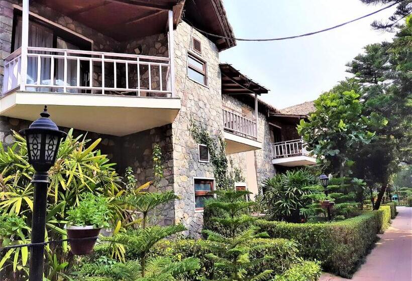 اتاق لوکس, Wood Castle Spa & Resort