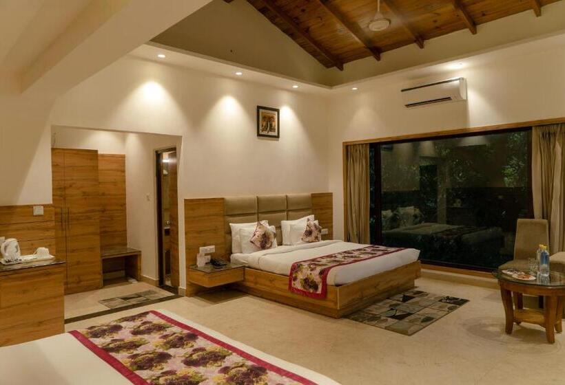 اتاق خانوادگی, Wood Castle Spa & Resort