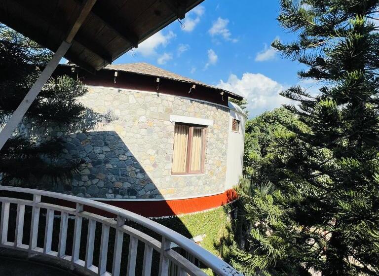 اتاق خانوادگی با چشم‌انداز باغ, Wood Castle Spa & Resort
