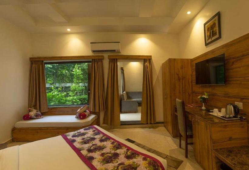 اتاق خانوادگی با چشم‌انداز باغ, Wood Castle Spa & Resort