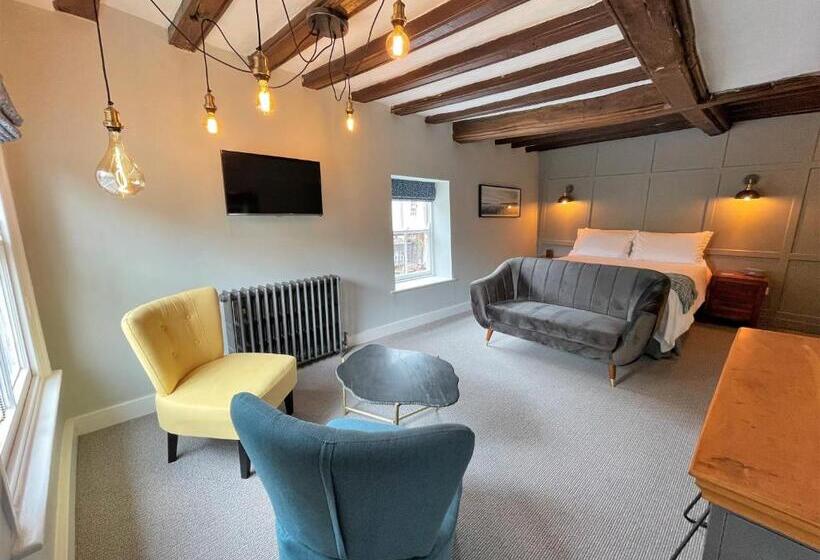 اتاق لوکس, The Marlborough Dedham