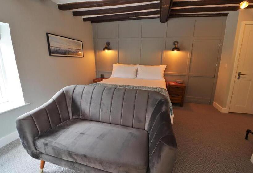 اتاق لوکس, The Marlborough Dedham