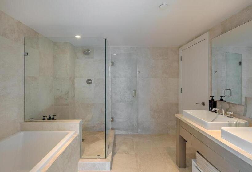 آپارتمان 2 خوابه, Luxurious Private Condo At 1 Hotel & Homes   1545