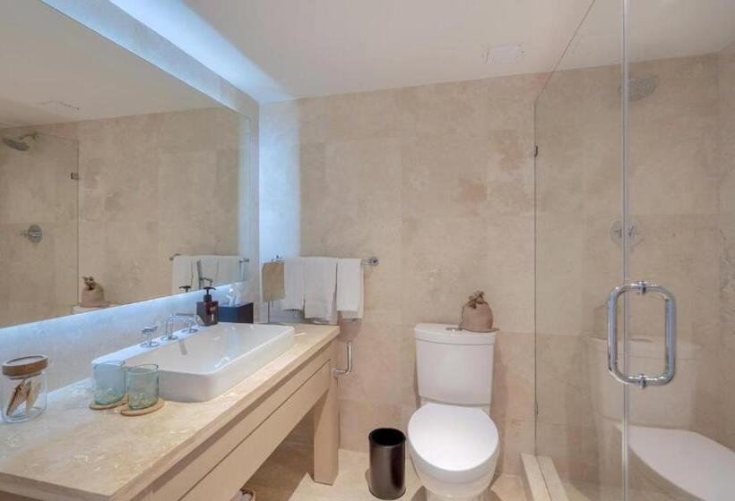 آپارتمان 2 خوابه, Luxurious Private Condo At 1 Hotel & Homes   1545