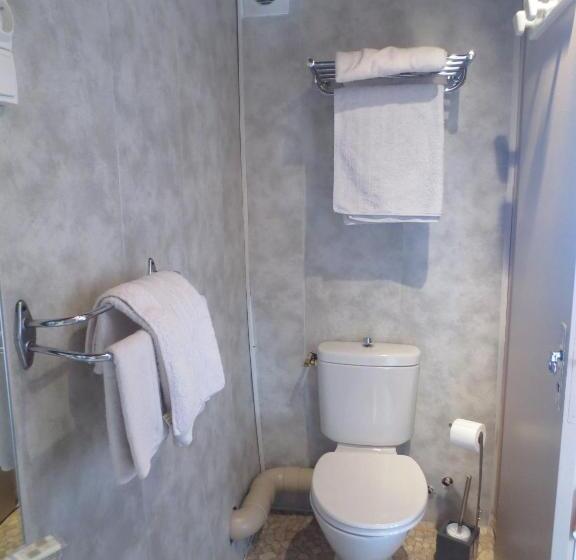 اتاق استاندارد یک نفره, Hôtel Les Deux Cols