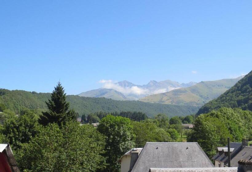 اتاق استاندارد یک نفره, Hôtel Les Deux Cols