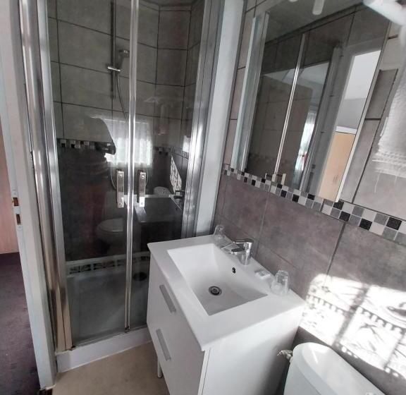 اتاق استاندارد یک نفره, Hôtel Les Deux Cols