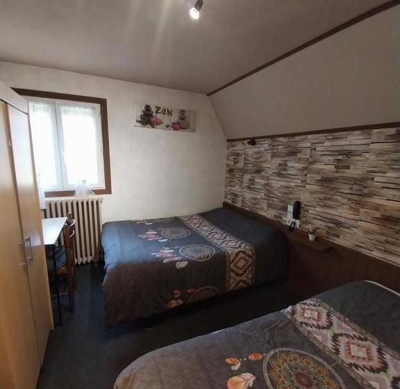 اتاق استاندارد سه نفره, Hôtel Les Deux Cols